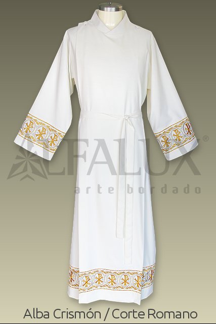 Alba Crismón, Corte Romano